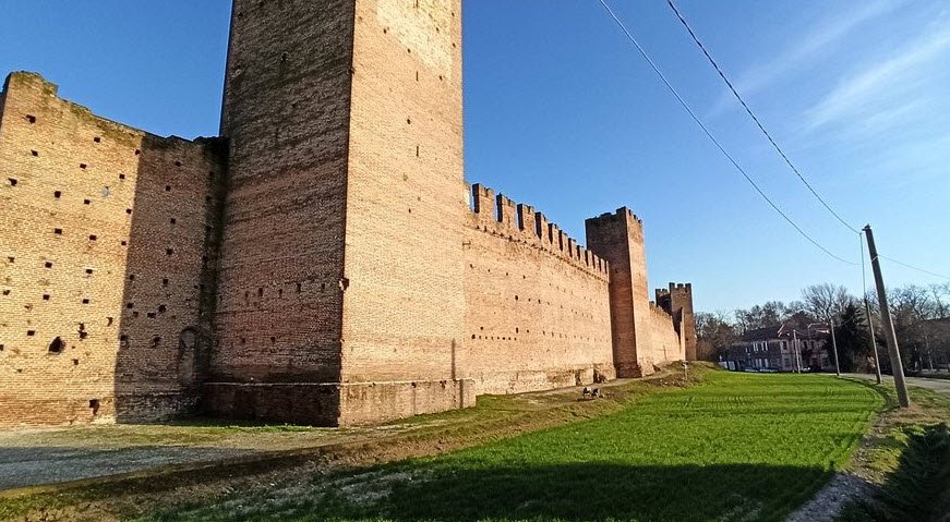 Castello di Villimpenta, Villimpenta, Italy